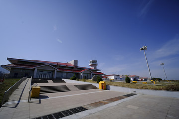 那拉提机场