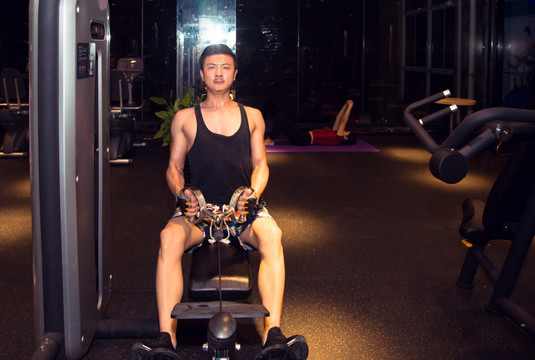 健身男人