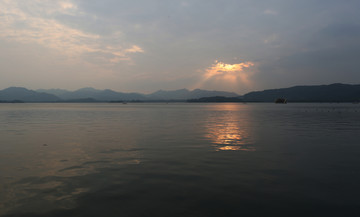 杭州西湖夕阳