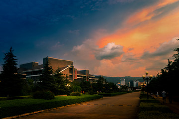 滇西科技师范学院