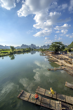 遇龙河风光