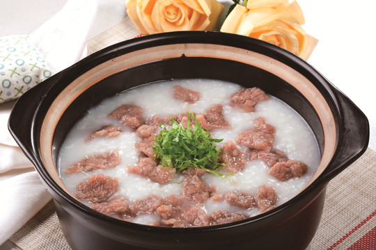 生滚鲜滑牛肉粥