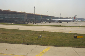 北京机场T3停机坪及航站楼外景