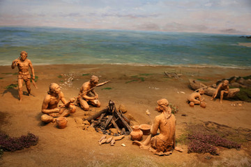 古代沿海居民生活场景