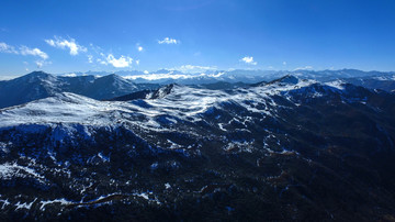 高山雪峰