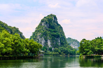 星湖七星岩风景区