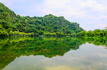 星湖七星岩风景区