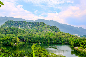 星湖七星岩风景区