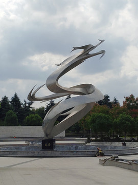 龙川广场雕塑