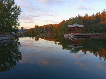 湖边景色