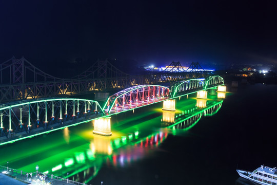 辽宁丹东鸭绿江断桥夜景