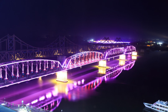 鸭绿江断桥夜景