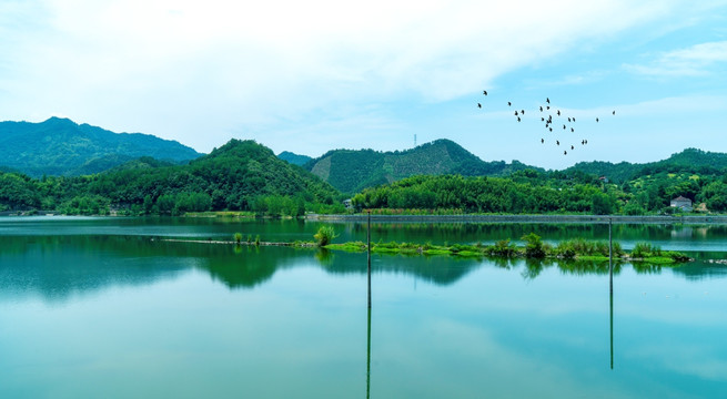 山水风光湖泊美景