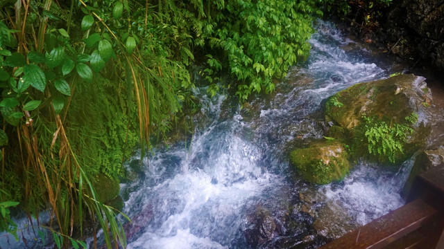 小七孔古桥景区