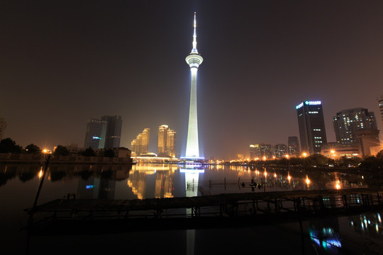 天津天塔夜景