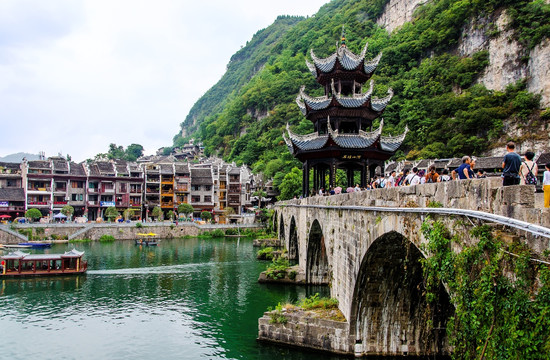 镇远古城