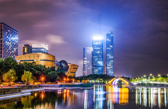 杭州低碳科技馆夜景