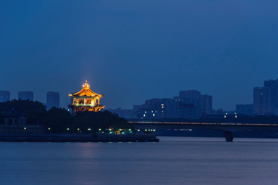 广东潮州韩江凤凰台夜景