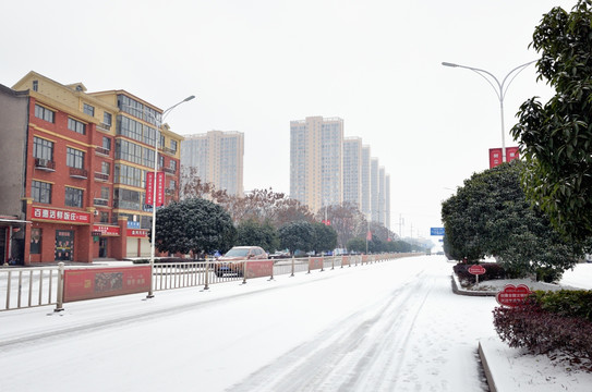 街道雪景