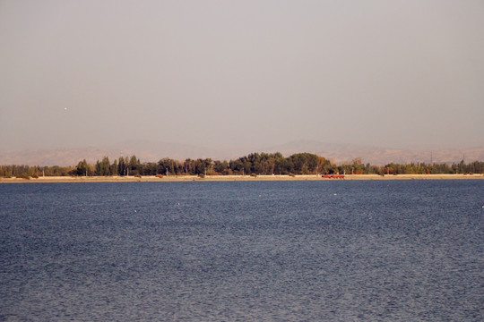 美丽的青格达湖