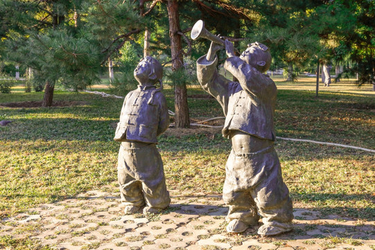 北京城市雕塑信天肖小裘雕塑
