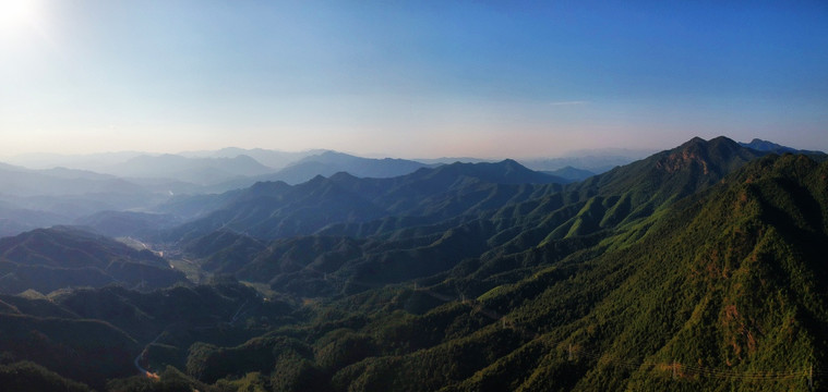 连绵群山