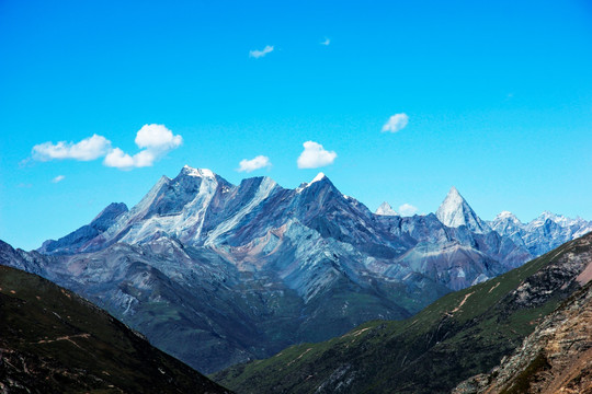 四姑娘山