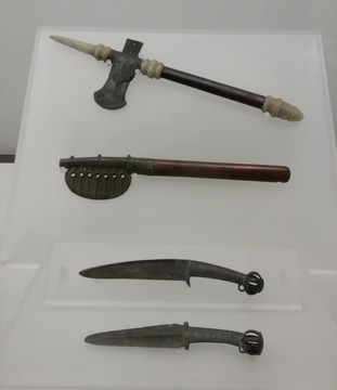 青铜器匕首