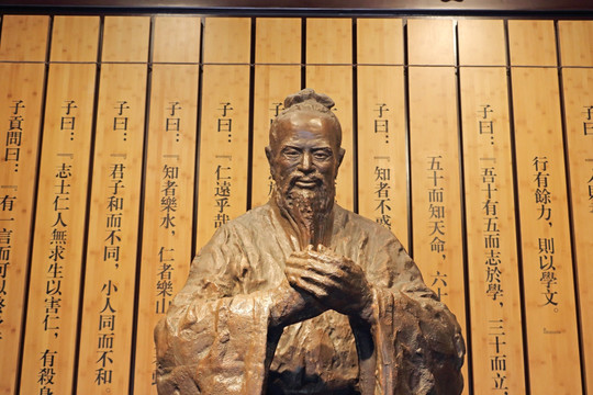 孔子像