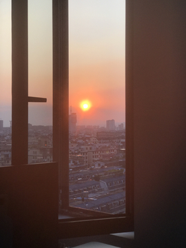 窗户 落日