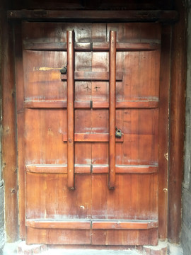 古老的门