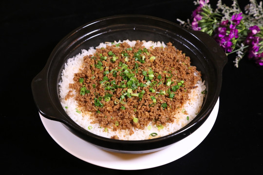 羊肉松焗煲仔饭