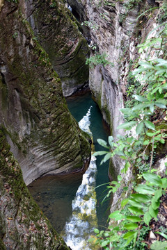 五峰白岩圈景区