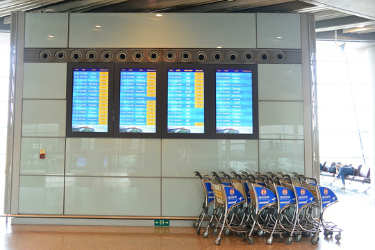 北京T3航站楼候机厅航班信息栏