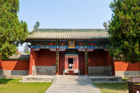 太昊伏羲陵三清观大门