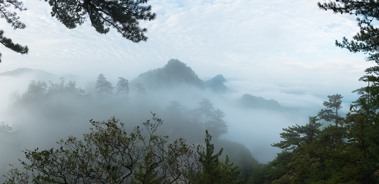 天水石门风光