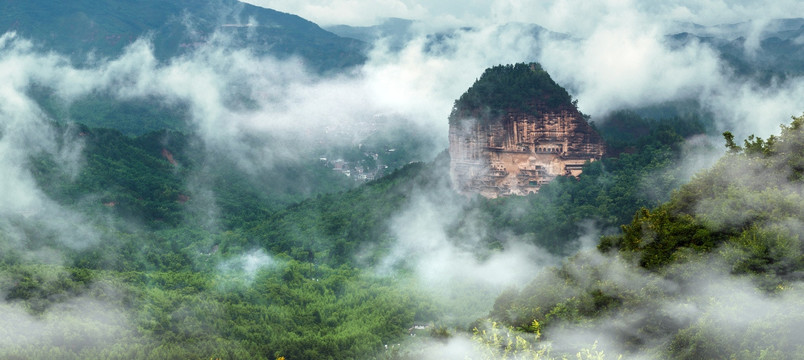 麦积烟雨