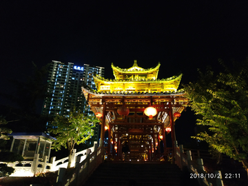 都匀南沙洲夜景一一文峰桥