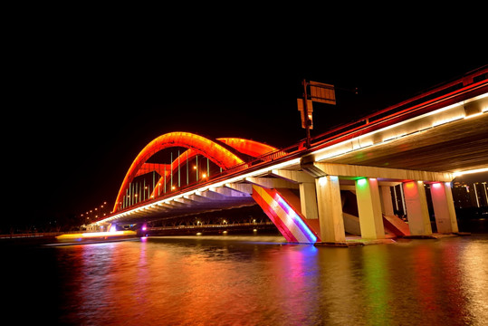 金华双龙大桥夜景橙红色
