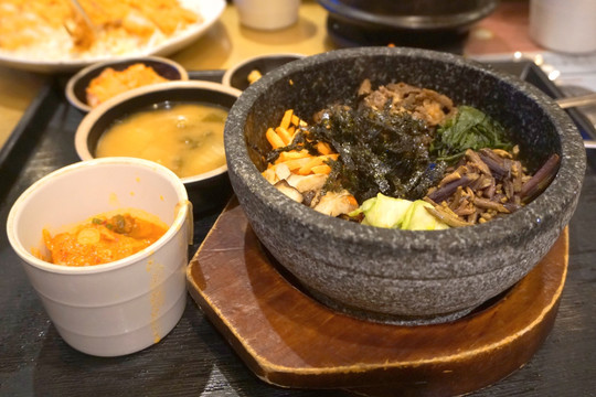 韩国石锅拌饭套餐