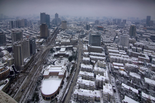 南京暴风雪城市风光