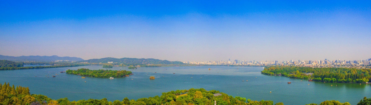 杭州西湖湖畔全景