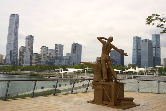 深圳特区建设拓荒者雕塑