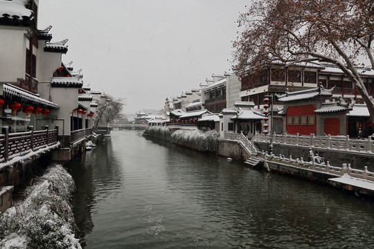 南京秦淮河古建筑暴风雪城市风光