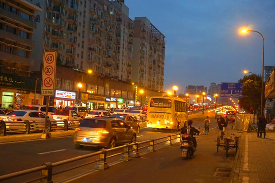 成都衣冠庙街道夜景