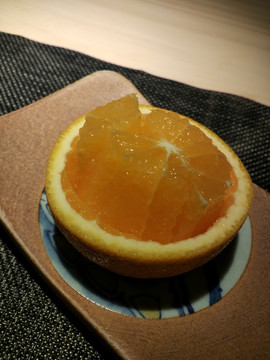饭后甜品水果橙摆盘