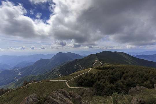 北京门头沟百花山风光