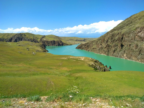 新疆喀拉峻草原阔克苏峡谷鳄鱼湾