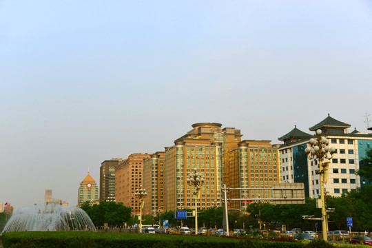 北京东长安街喷泉及民生金融中心