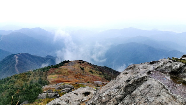 宁波宁海茶山磨柱峰风光